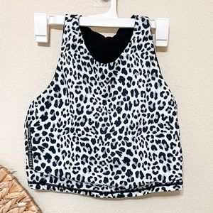 Reversible workout crop top (SOLD)